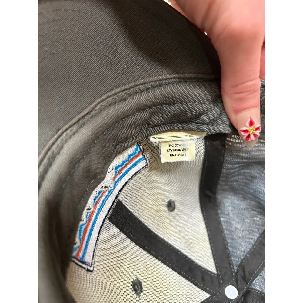 Patagonia‎ Logo Trucker Hat Cap Mesh Back Adjustable Gray Mens Outdoor